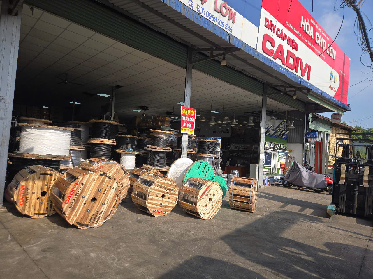 Bí Quyết Bảo Trì Thiết Bị Điện Để Tăng Tuổi Thọ
